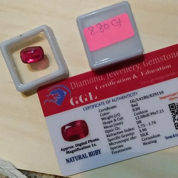 Natural ruby - Picture 2 of 5